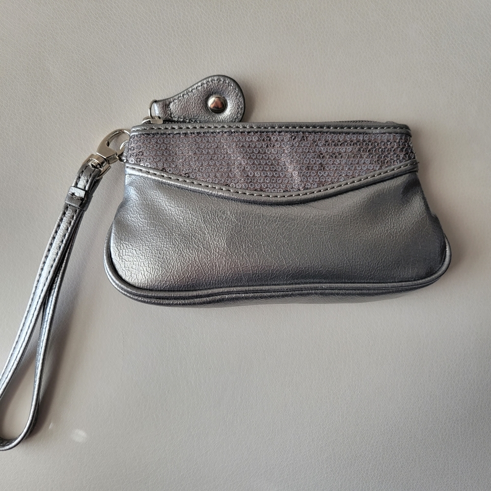 NY&C Silver Faux Leather Wristlet ~ New York & Co.  ~ Sparkle!